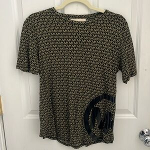 Michael Kors tee size XS
